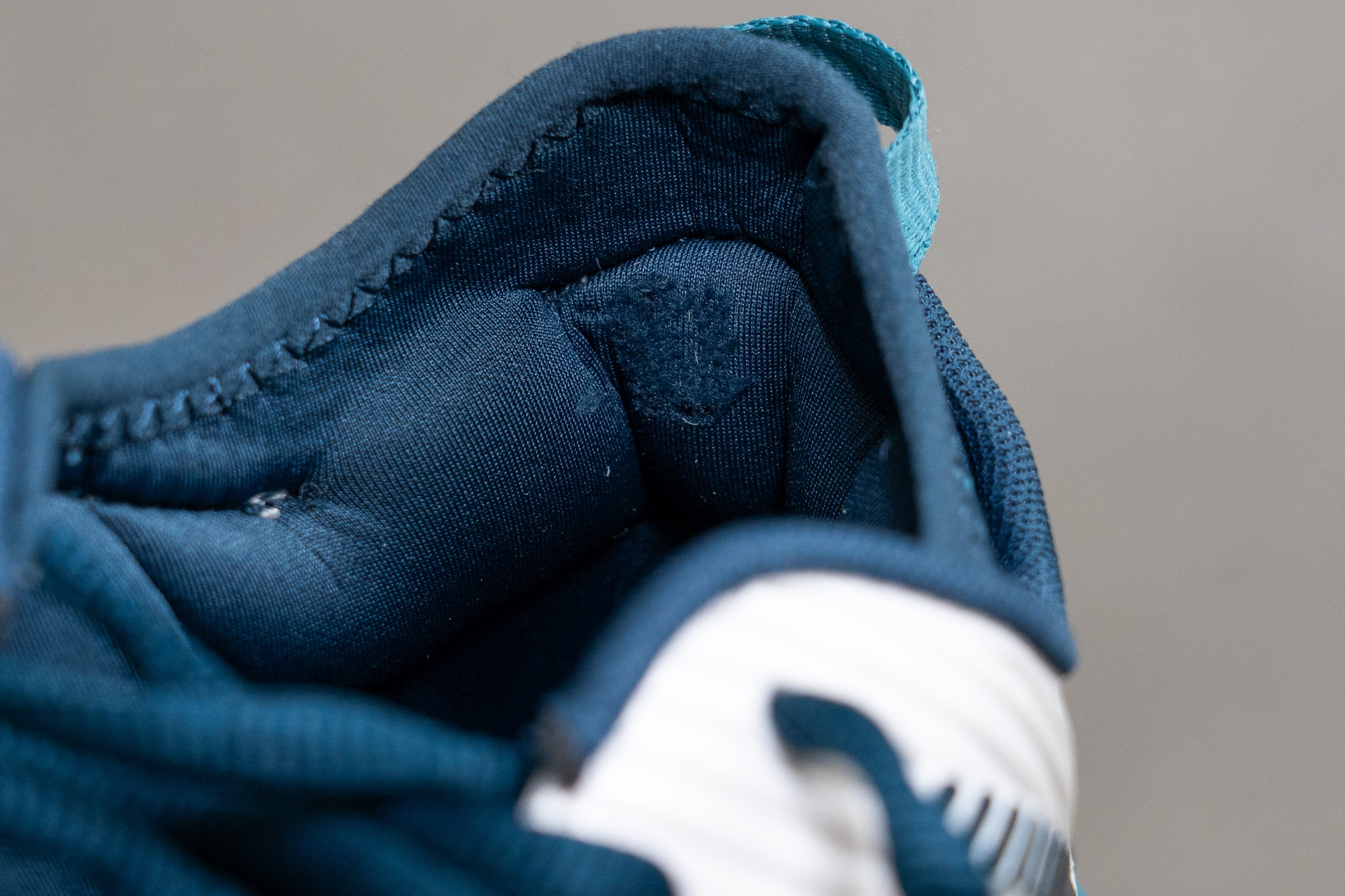 K-Swiss Hypercourt Supreme Heel padding durability