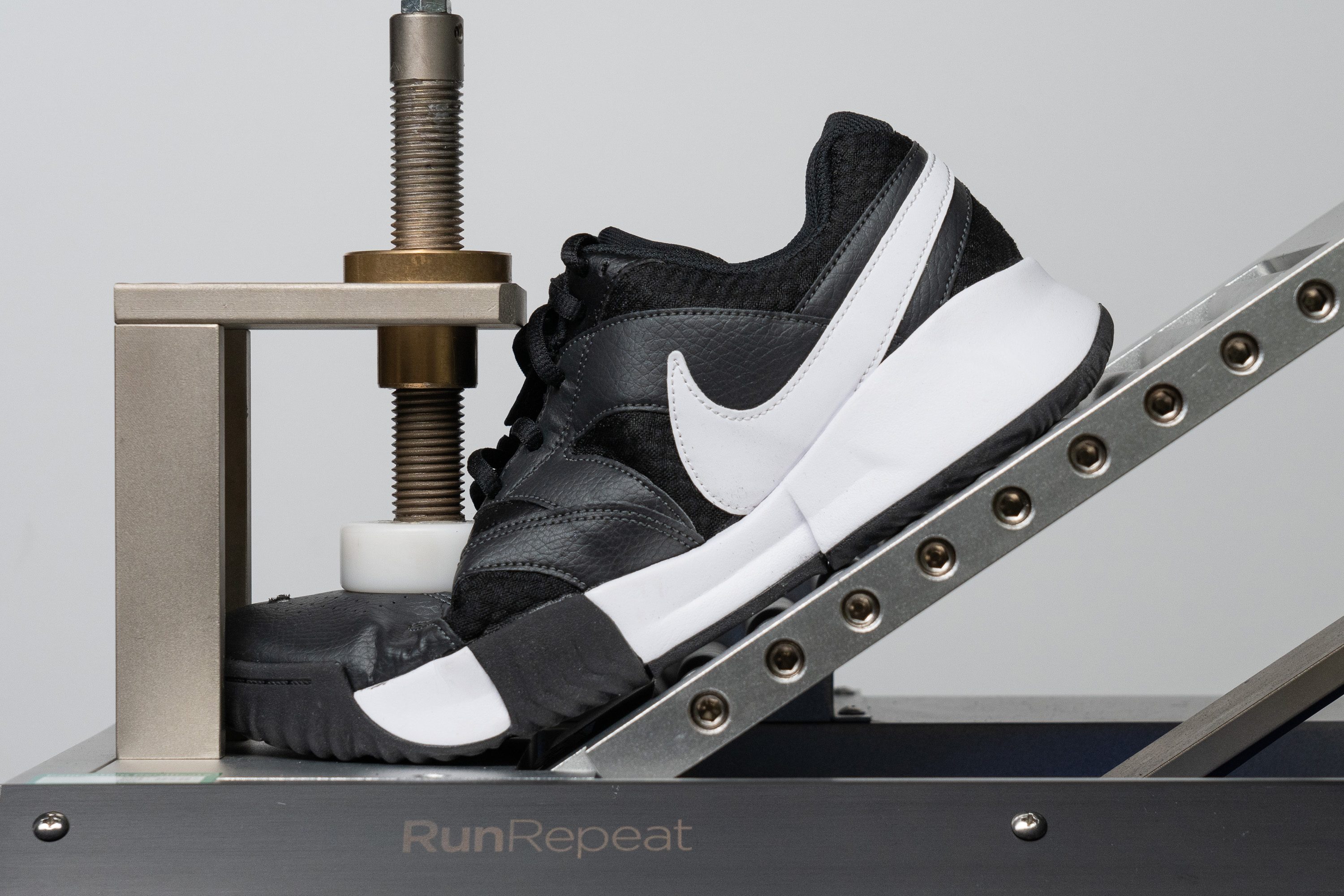 NikeCourt Lite 4 Flexibility / Stiffness